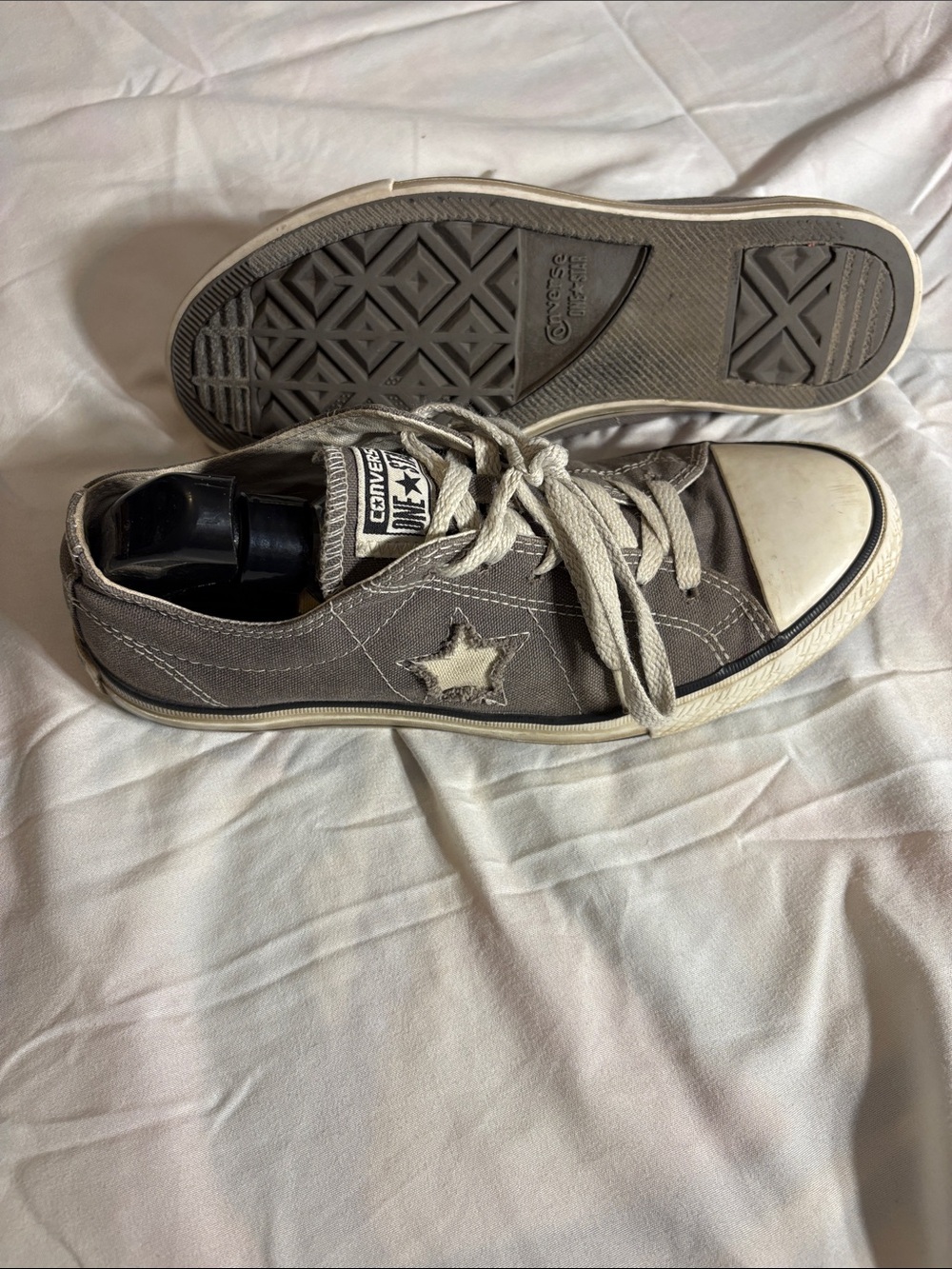 Converse One Star Low Top Sneakers in Gray and White
